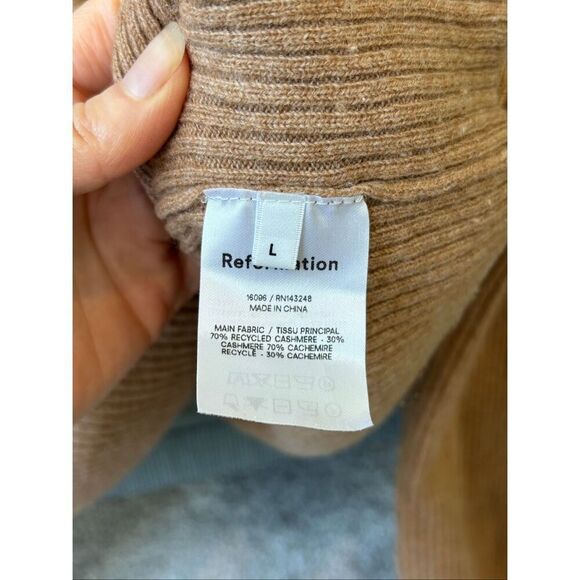 NWOT Reformation Luisa Cropped cashmere Sweater Camel Color, Large $228 A23 - Picture 7 of 9